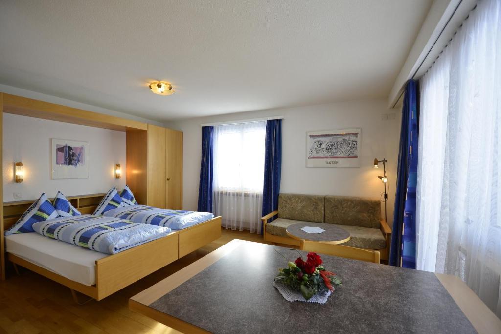 Apartmán Haus Orion Saas Fee Pokoj fotografie