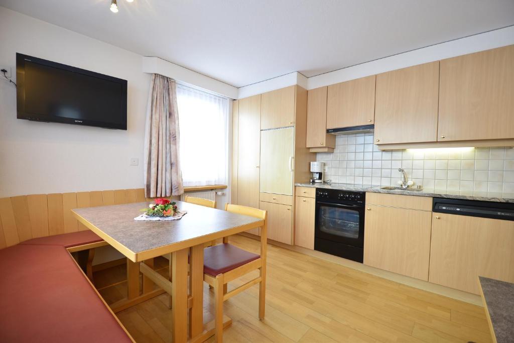 Apartmán Haus Orion Saas Fee Pokoj fotografie